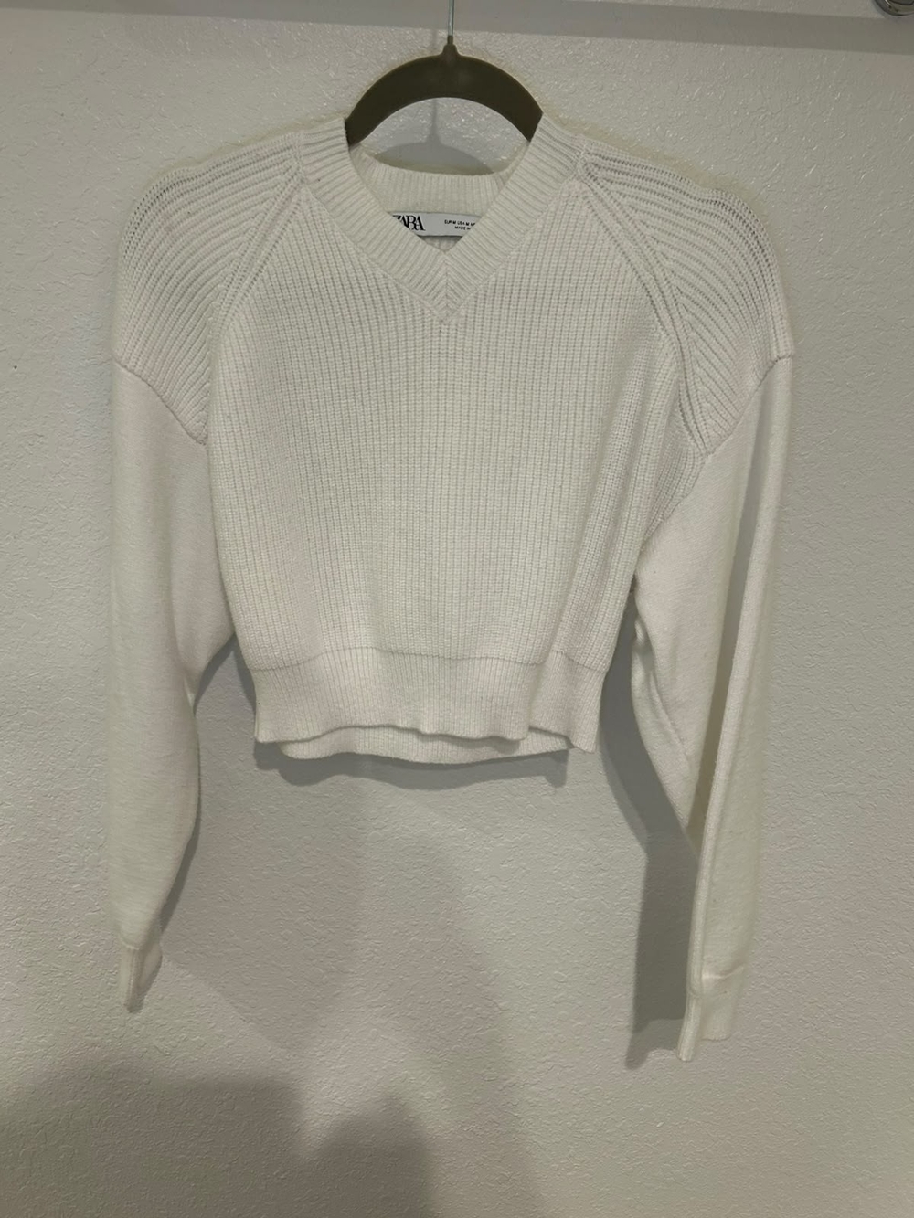 Zara Cream Ribbed V-Neck Cropped Sweater
